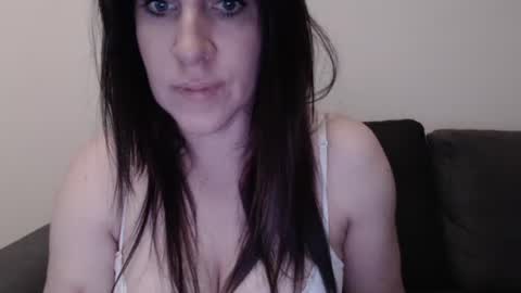 zoibee online show from 20, 9, 2025