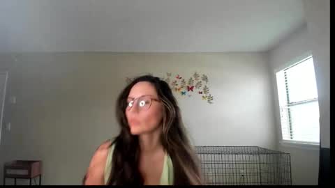 Snapshot of zoiebutterfly chatting on 1, 3, 2026 Zoie online show from 1, 3, 2026