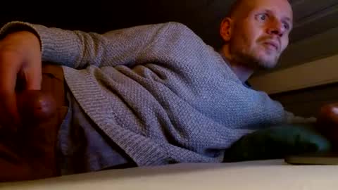 Snapshot of zolexthomas chatting on 6, 12, 2024 zolexthomas online show from 6, 12, 2024