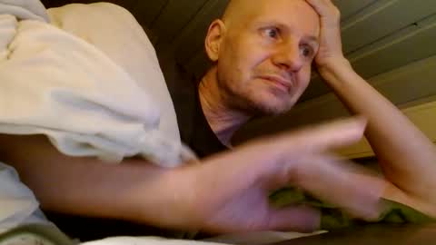 Snapshot of zolexthomas chatting on 17, 2, 2025 zolexthomas online show from 17, 2, 2025