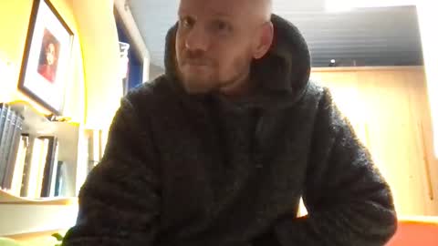 Snapshot of zolexthomas chatting on 1, 11, 2025 zolexthomas online show from 1, 11, 2025