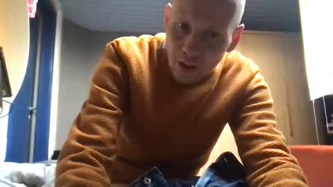 Snapshot of zolexthomas chatting on 7, 3, 2026 zolexthomas online show from 7, 3, 2026