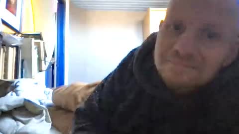 Snapshot of zolexthomas chatting on 18, 3, 2026 zolexthomas online show from 18, 3, 2026