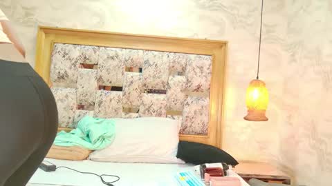 zoley  online show from 2, 2, 2026