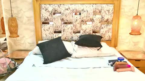 zoley  online show from 11, 3, 2026