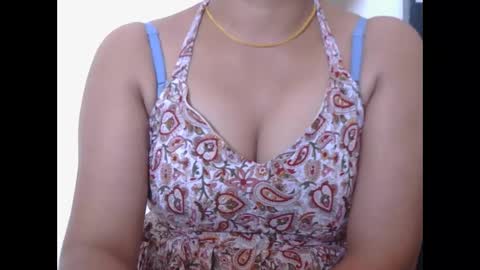 Snapshot of zoya_4u chatting on 7, 3, 2026 Zoya online show from 7, 3, 2026