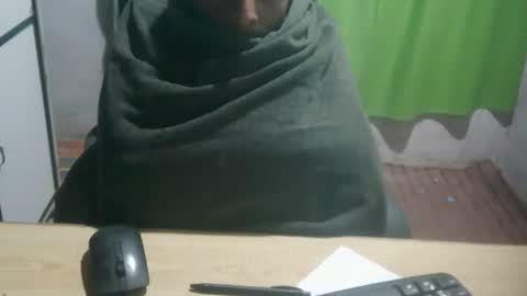 Snapshot of zoyakhan803 chatting on 17, 2, 2025 zoyakhan803 online show from 17, 2, 2025