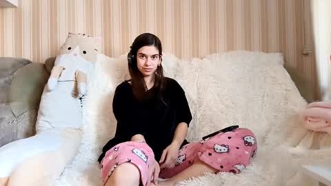 Joan  online show from 13, 3, 2026