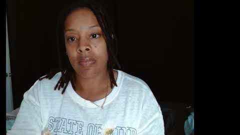 Snapshot of zuriluxe45 chatting on 17, 9, 2025 zuriluxe45 online show from 17, 9, 2025