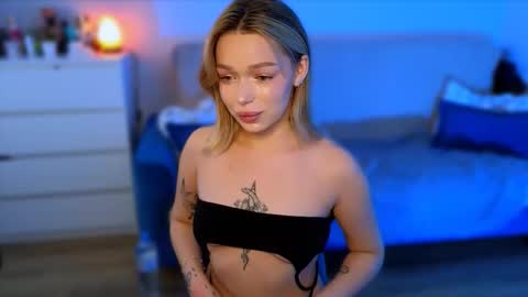 zuzzixx online show from 7, 11, 2025