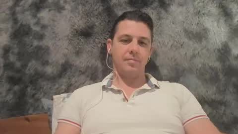 Artnoyz Shower online show from 23, 9, 2025