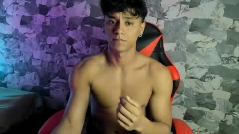 zyzz_1812 online show from 5, 5, 2026
