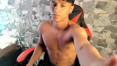 zyzz_1812 online show from 6, 5, 2026