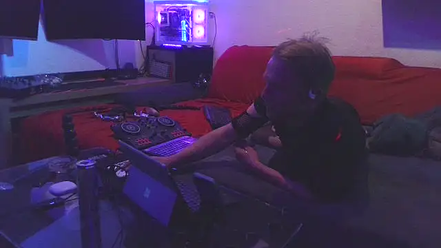 davidgntxxxxx online show from 30, 4, 2026