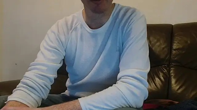 Snapshot of cloupefun chatting on 18, 11, 2025 cloupefun online show from 18, 11, 2025