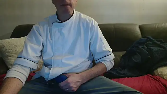 Snapshot of cloupefun chatting on 2, 12, 2025 cloupefun online show from 2, 12, 2025