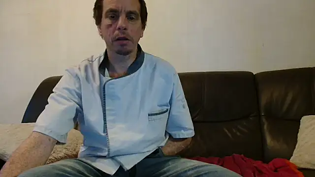 Snapshot of cloupefun chatting on 23, 12, 2025 cloupefun online show from 23, 12, 2025