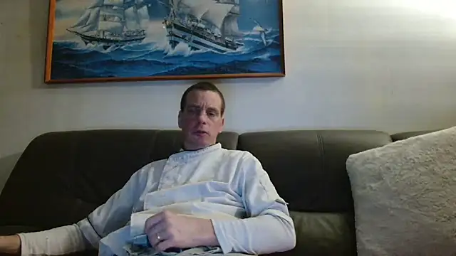 Snapshot of cloupefun chatting on 14, 1, 2026 cloupefun online show from 14, 1, 2026