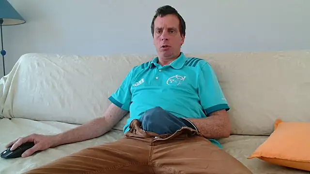 Snapshot of cloupefun chatting on 18, 3, 2026 cloupefun online show from 18, 3, 2026