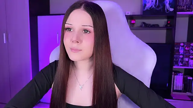 Snapshot of jasminevine chatting on 7, 11, 2025 jasminevine online show from 7, 11, 2025