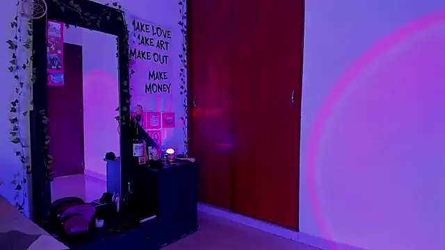 little kayla  online show from 28, 11, 2025