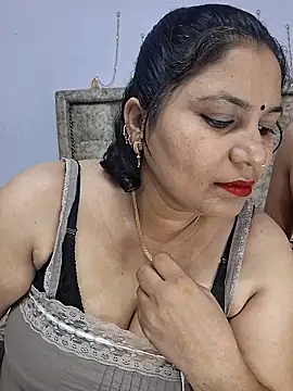 MOM-SUN-COUPLE online show from 15, 3, 2025