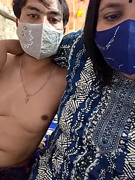 MOM-SUN-COUPLE online show from 11, 9, 2025