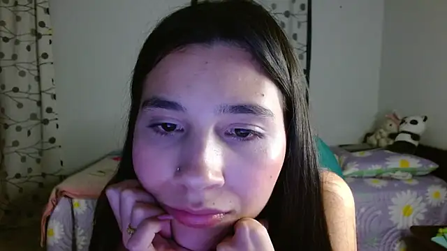 mia  lopez  online show from 4, 3, 2025