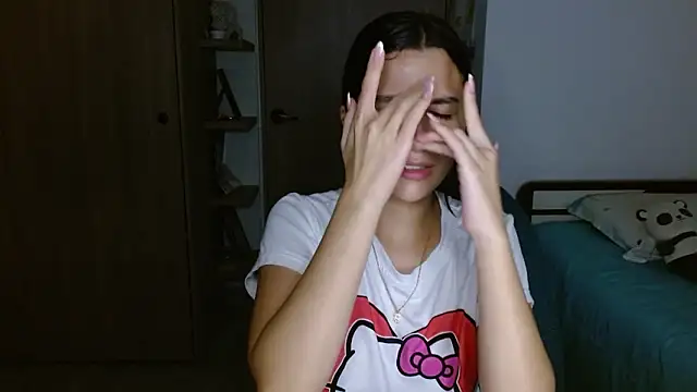 mia  lopez  online show from 28, 2, 2026