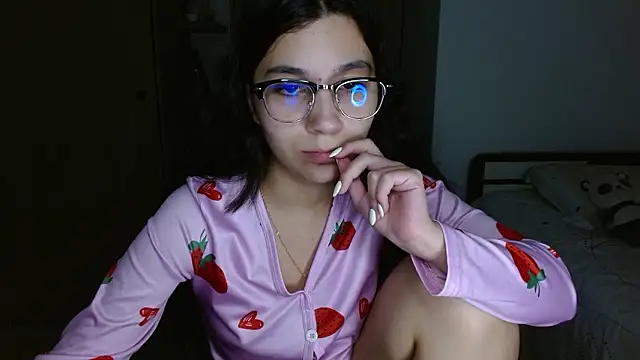 mia  lopez  online show from 26, 3, 2026