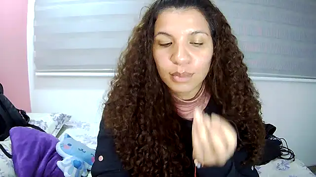 gatubelahot online show from 24, 10, 2025