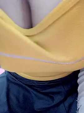 Snapshot of Lakhsmii chatting on 2, 1, 2025 Lakhsmii online show from 2, 1, 2025