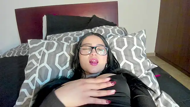 Hott Hanna online show from 18, 10, 2025