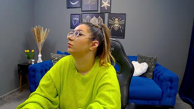 Katewalker  online show from 23, 1, 2025