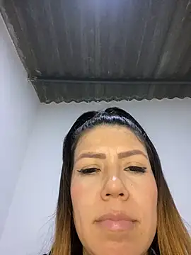 martina contreras online show from 2, 1, 2025