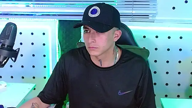 Darko0717 online show from 18, 12, 2025