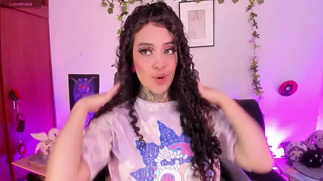 Cata green online show from 6, 11, 2025