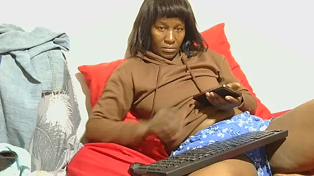 sluttylaura21 online show from 22, 11, 2025