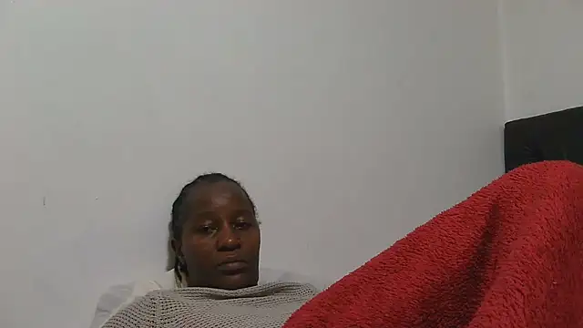 Snapshot of sluttylaura21 chatting on 6, 7, 2026 sluttylaura21 online show from 6, 7, 2026