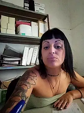 Snapshot of estefyzapata chatting on 3, 2, 2026 estefyzapata online show from 3, 2, 2026