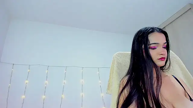 monica little23 online show from 30, 7, 2026