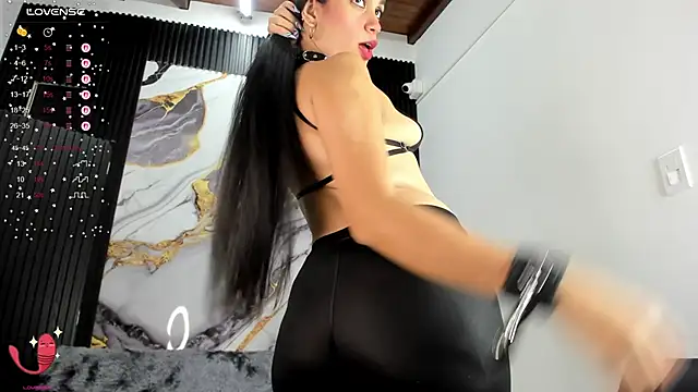 Snapshot of criss_21_ chatting on 19, 3, 2025 criss 21  online show from 19, 3, 2025
