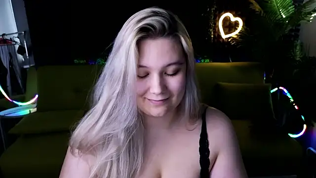 DjennaPalme online show from 18, 12, 2024