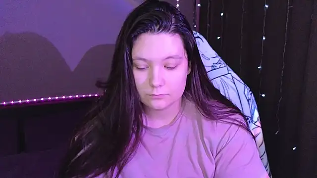 DjennaPalme online show from 8, 1, 2025