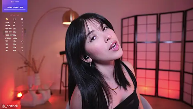 anniehillofficial online show from 13, 12, 2025