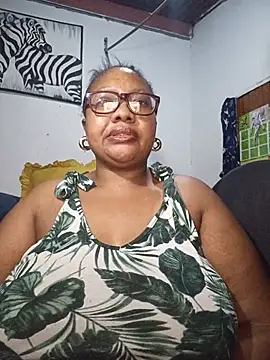 YELLOW BONE online show from 9, 8, 2026