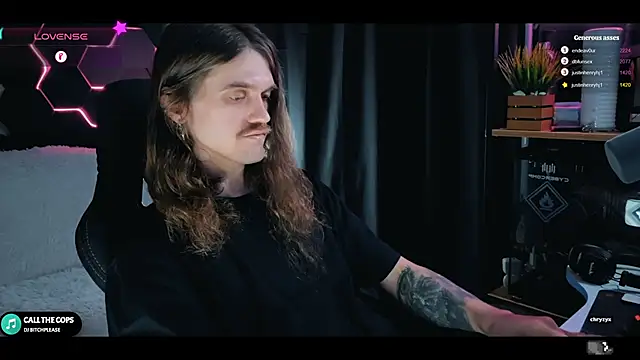 Snapshot of TechnoJesus chatting on 10, 12, 2024 TechnoJesus online show from 10, 12, 2024