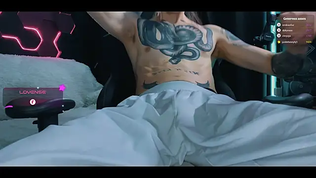 Snapshot of TechnoJesus chatting on 21, 12, 2024 TechnoJesus online show from 21, 12, 2024