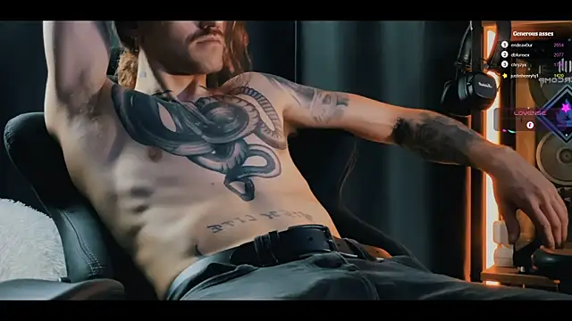 Snapshot of TechnoJesus chatting on 23, 12, 2024 TechnoJesus online show from 23, 12, 2024