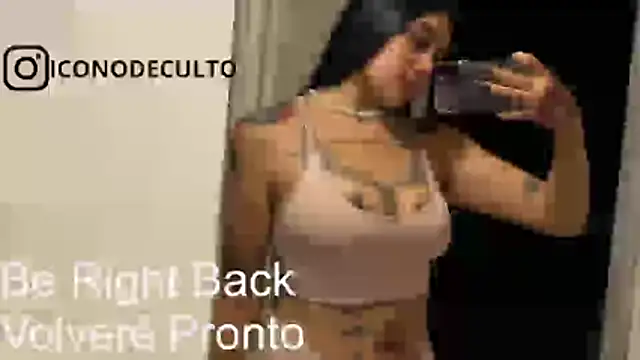 Snapshot of val_bardot chatting on 4, 8, 2026 val bardot online show from 4, 8, 2026